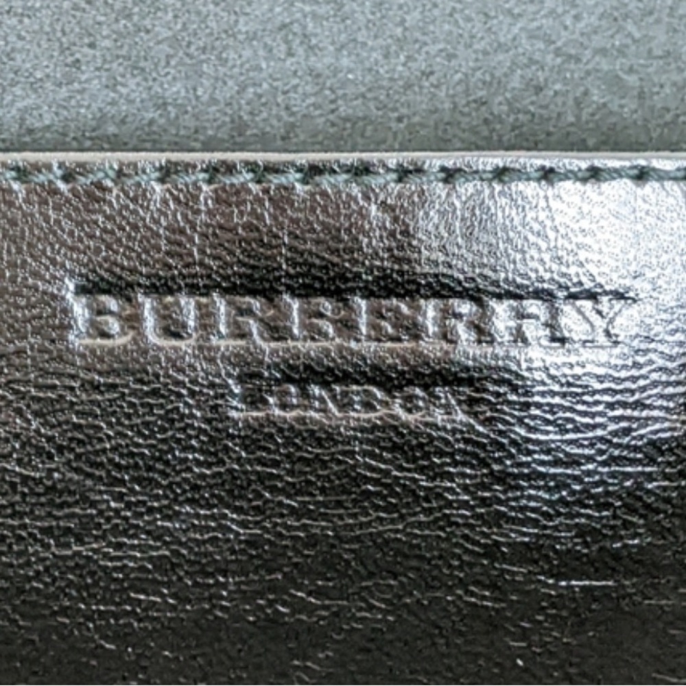 COA Burberry Cert. of Authentic Shoulder Bag, Wristlet, Clutch on Gold Chain. - Picture 9 of 9